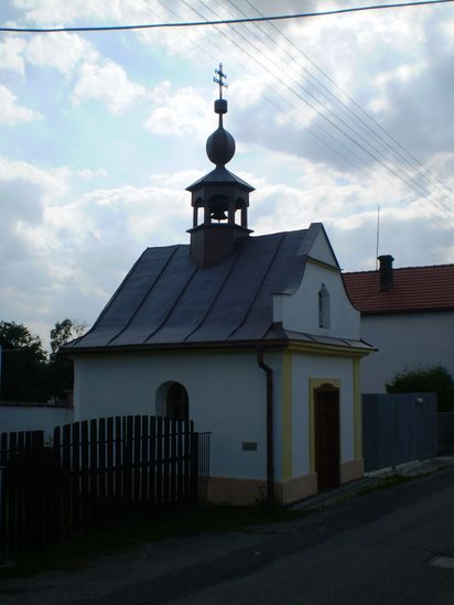 kaplička v sv.Josefa v Mitrovicích