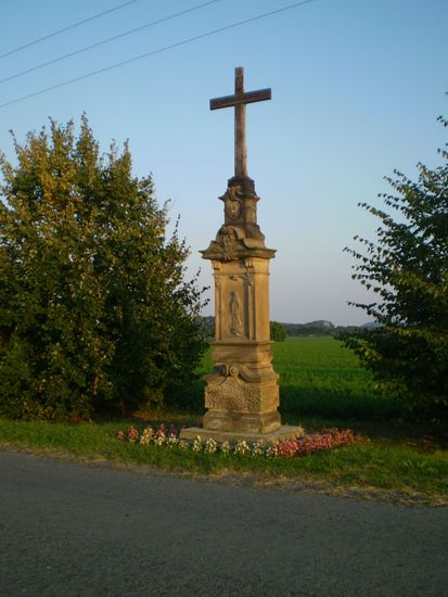 kříž na cestě do Loštic