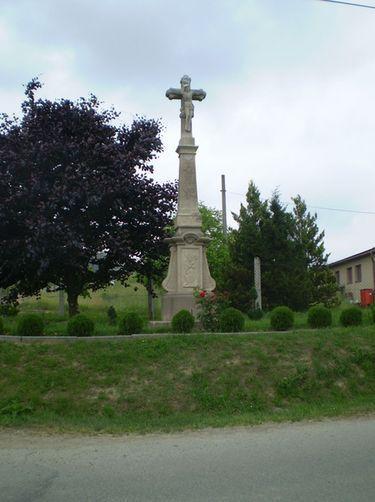 Kamenný kříž Klopina - Veleboř