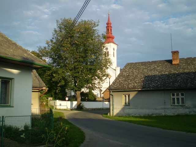 Kostel sv. Antonína Paduánského Třeština