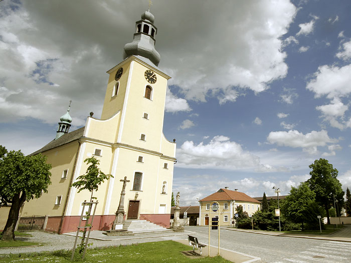 Farní kostel sv. Prokopa Loštice