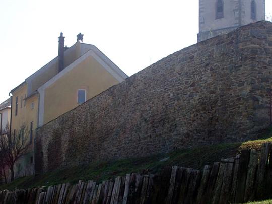 Městské hradby v Mohelnici